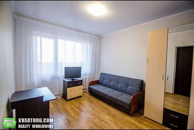 Rent out 3-room apartment. Киев,  Свободы пр — photo 4