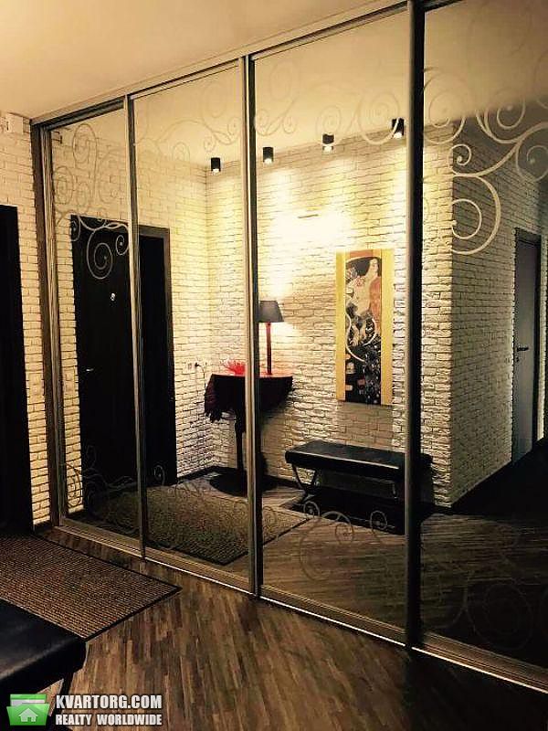 Rent out 2-room apartment. Киев, сикорского — photo 9