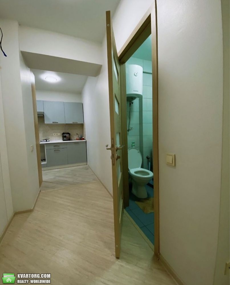 Rent out 1-room apartment. Киев,  Гарматная — photo 4