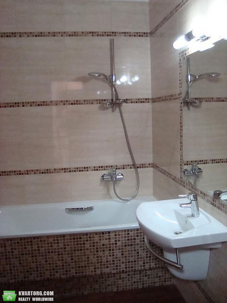 Rent out 3-room apartment. Киев,  Воровского — photo 9