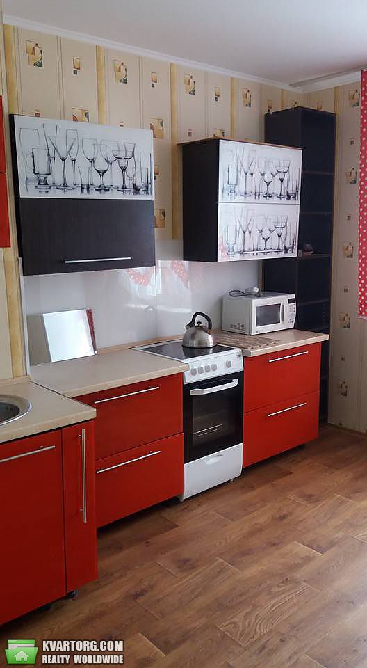 Rent out 2-room apartment. Киев,  Здолбуновская — photo 1