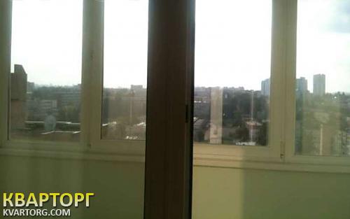 Rent out 2-room apartment. Киев,  Довженко — photo 8