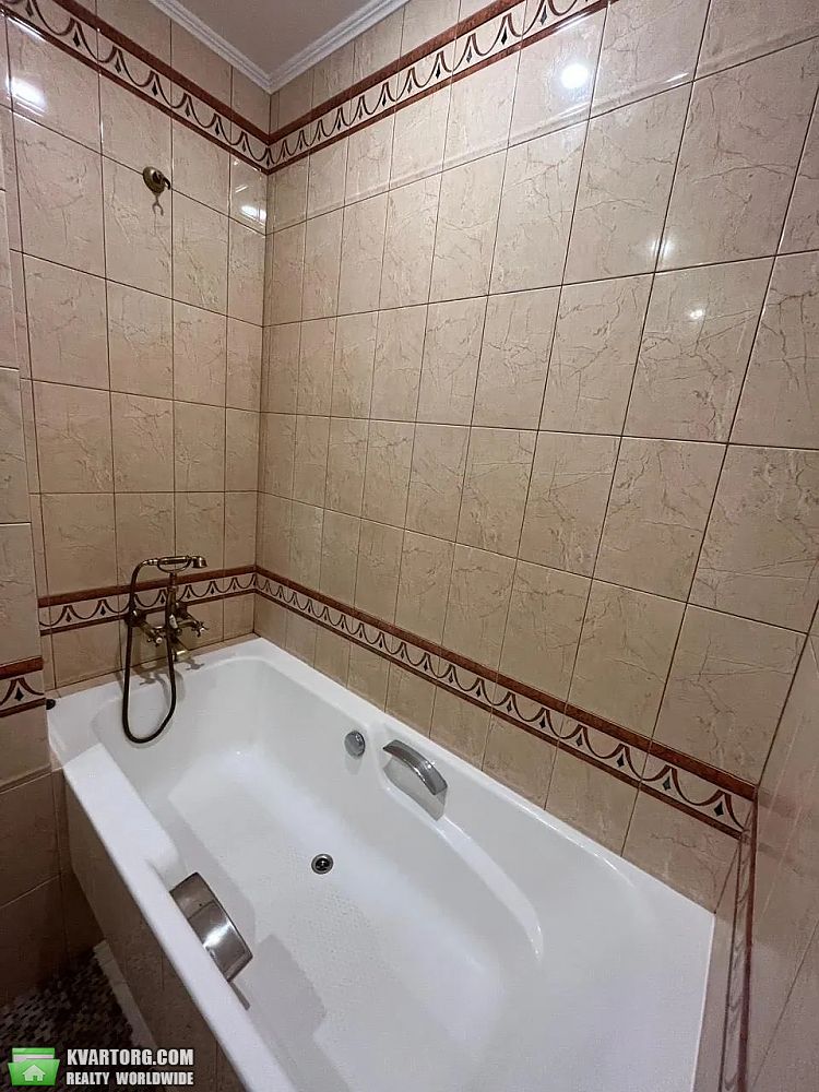 Rent out 3-room apartment. Киев, Лєскова — photo 4