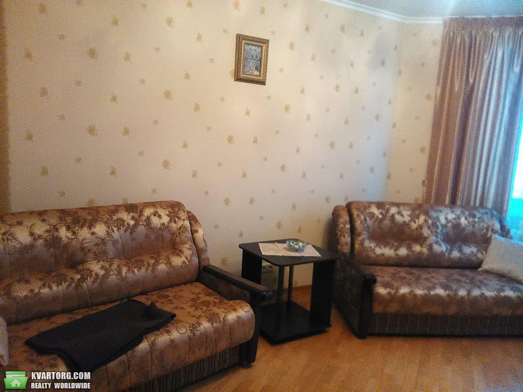 Rent out 2-room apartment. Киев,  Бажана — photo 8