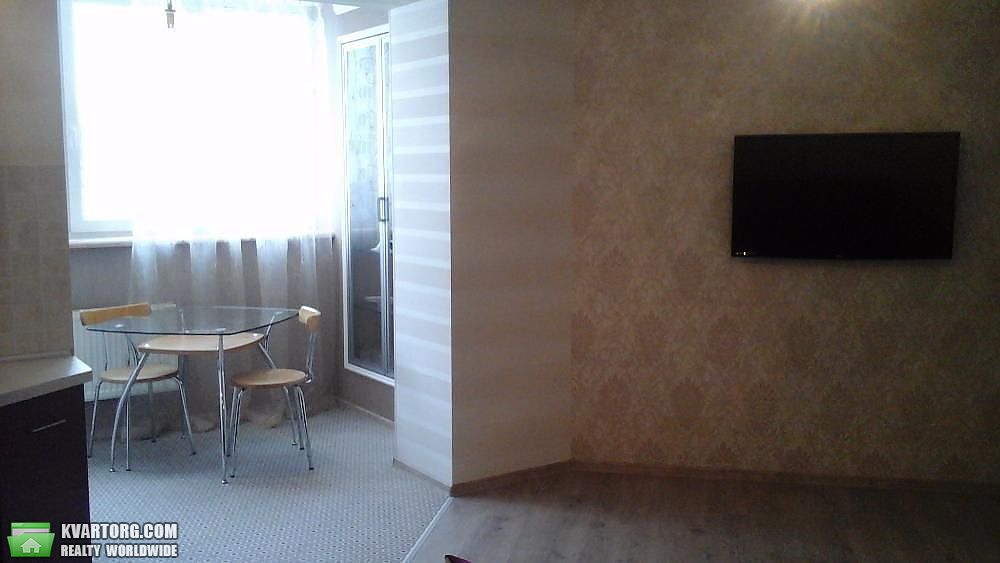 Rent out 2-room apartment. Харьков, Героев Труда — photo 1