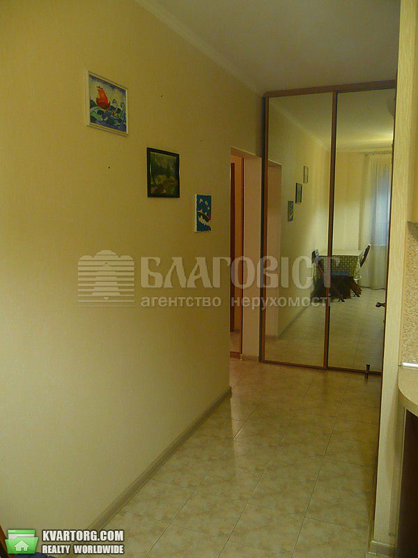 Rent out 2-room apartment. Киев,  Урловская — photo 6