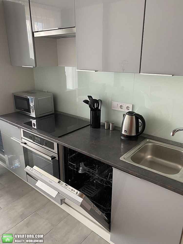Rent out 2-room apartment. Киев, Вацлава Гавела — photo 1