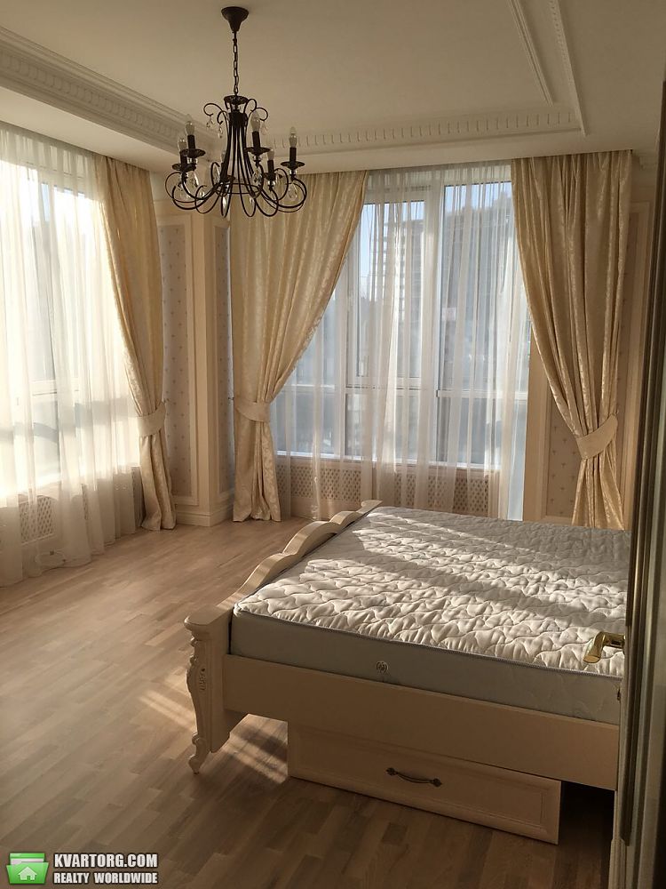 Rent out 3-room apartment. Киев,  Драгомирова — photo 5