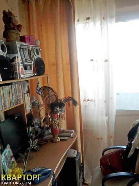 Sell 2-room apartment. Киев,  Зодчих — photo 4