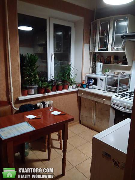 Sell 3-room apartment. Киев,  Зодчих — photo 1