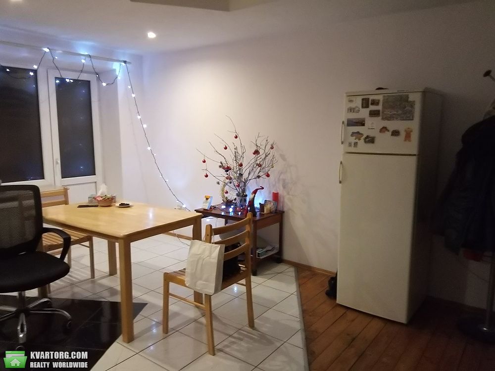 Rent out 3-room apartment. Киев,  Красноткацкая — photo 1