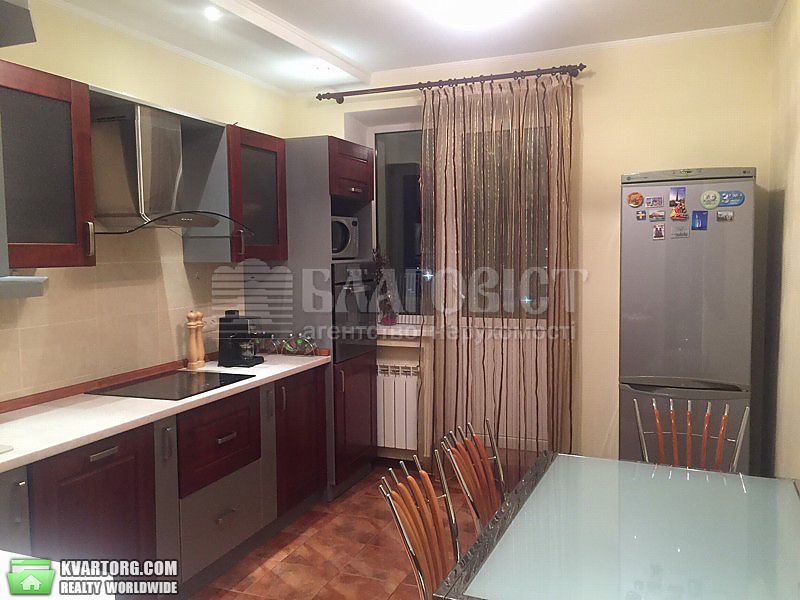 Rent out 2-room apartment. Киев,  Луначарского — photo 4