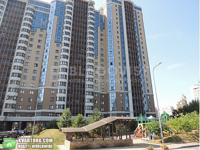 Sell 3-room apartment. Киев,  Дегтяревская — photo 1