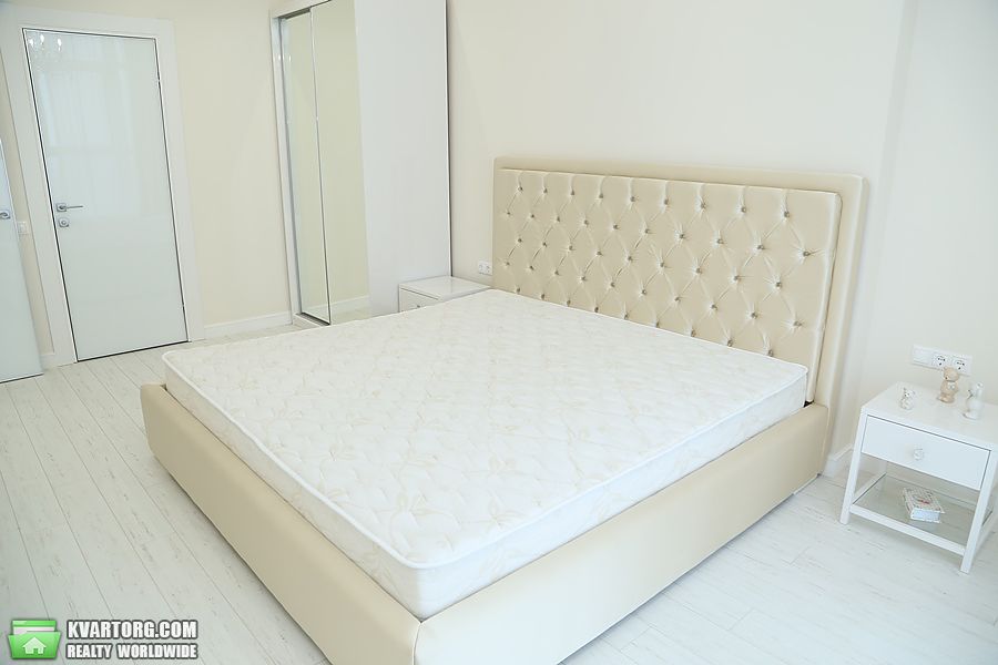 Sell 4-room apartment. Киев, Драгомирова ул. — photo 6