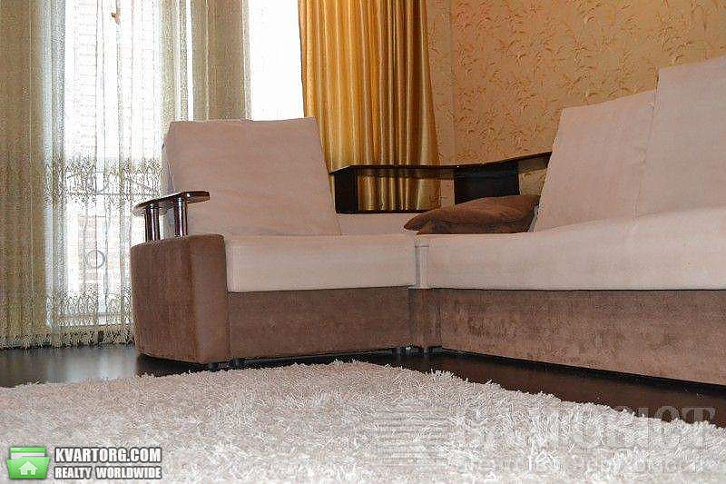 Rent out 2-room apartment. Киев,  Голосеевская — photo 3
