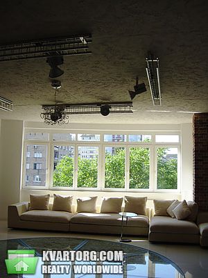 Rent out 3-room apartment. Киев,  Тургеневская — photo 3