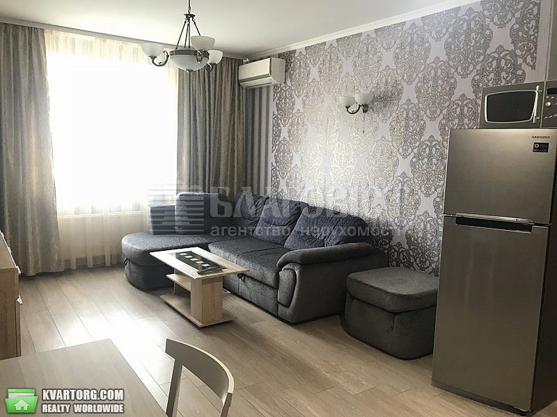 Sell 2-room apartment. Киев,  Белорусская — photo 2