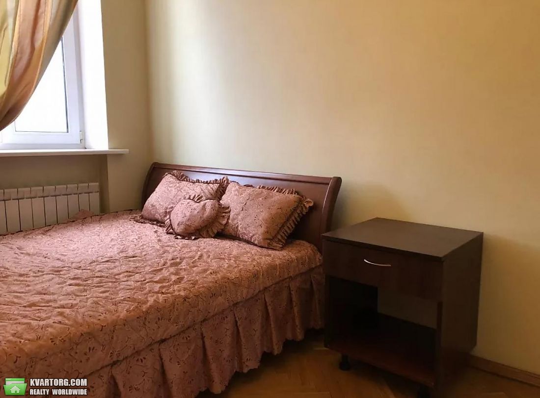 Rent out 2-room apartment. Киев,  Крутой спуск — photo 4