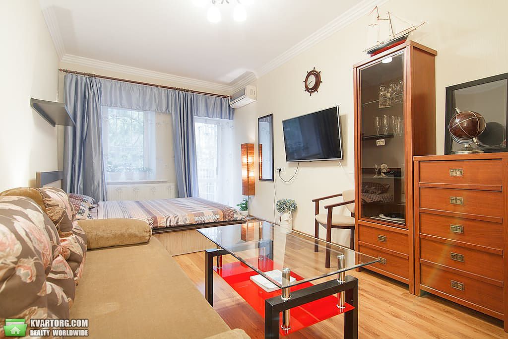 Rent out 1-room apartment. Одесса, Итальянский бульвар — photo 1