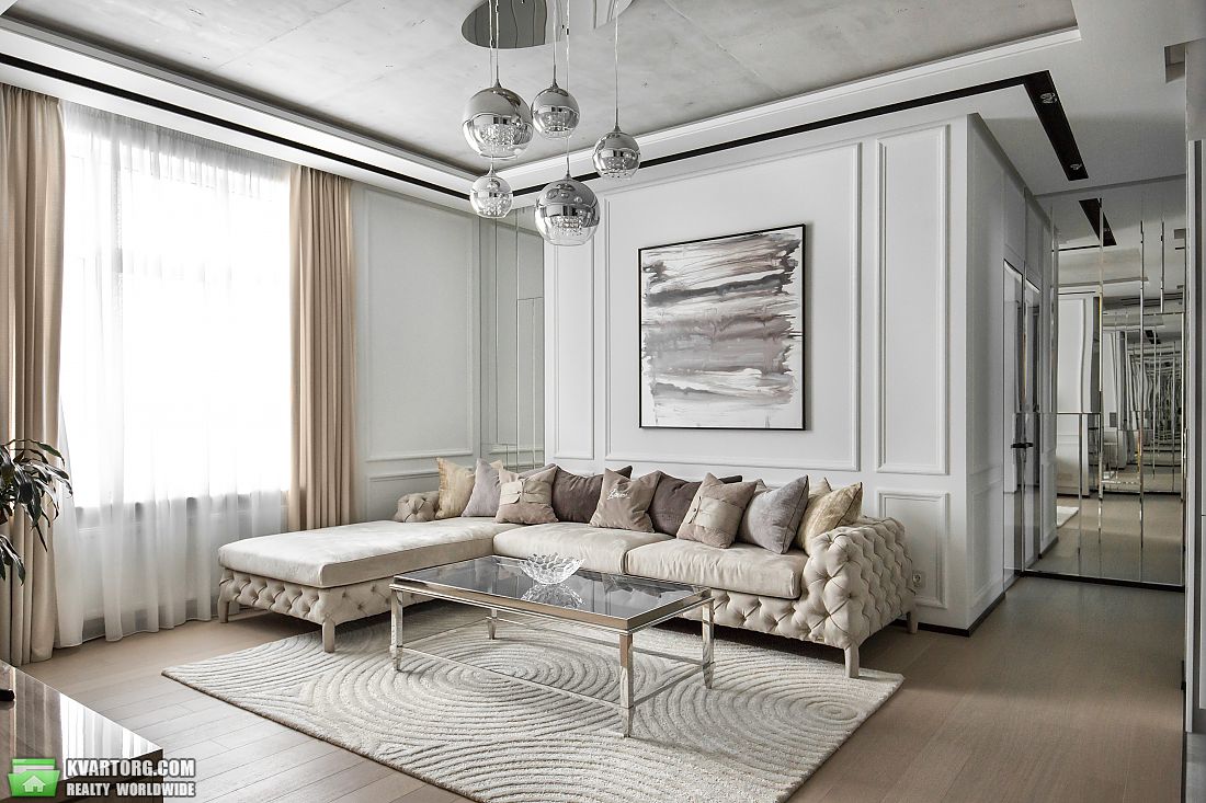 Sell 4-room apartment. Киев,  Драгомирова — photo 1