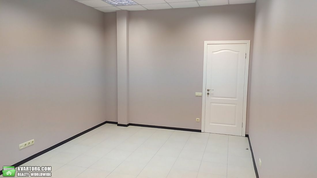 Rent out office. Киев, Старосельская — photo 1