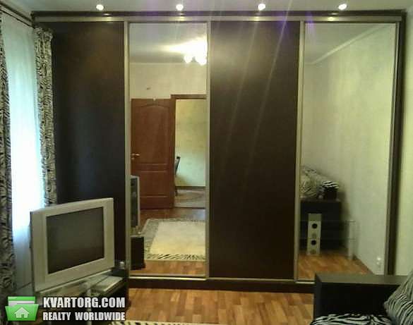 Rent out 1-room apartment. Киев, Краснодарская — photo 1