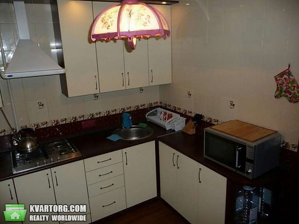 Rent out 1-room apartment. Киев,  Героев Днепра — photo 4