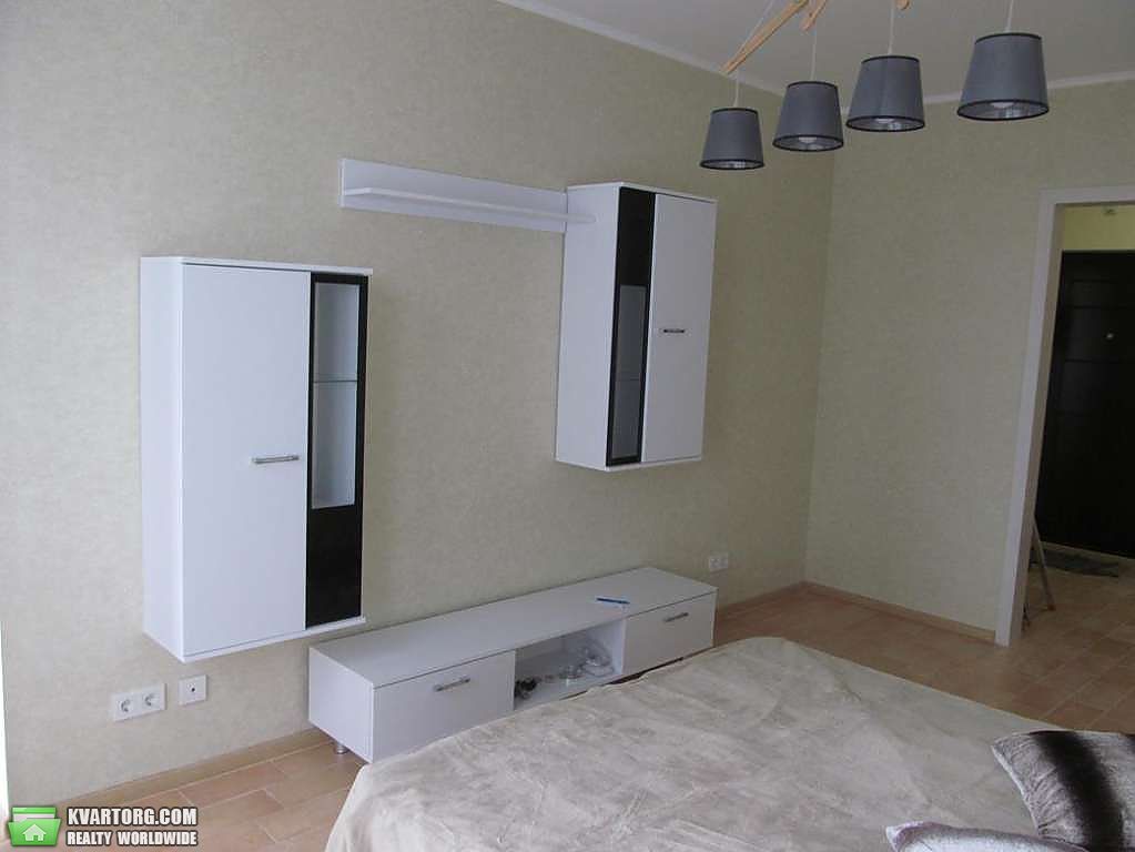 Rent out 1-room apartment. Киев,  Заречная — photo 2