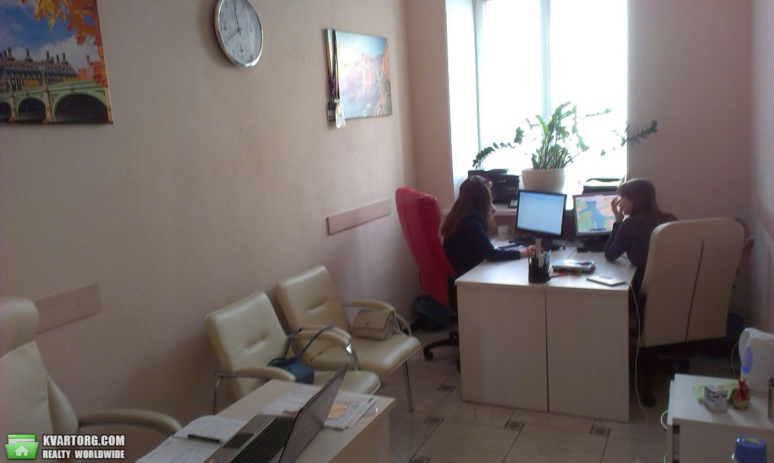 Sell office. Киев,  Богдана Хмельницкого — photo 1