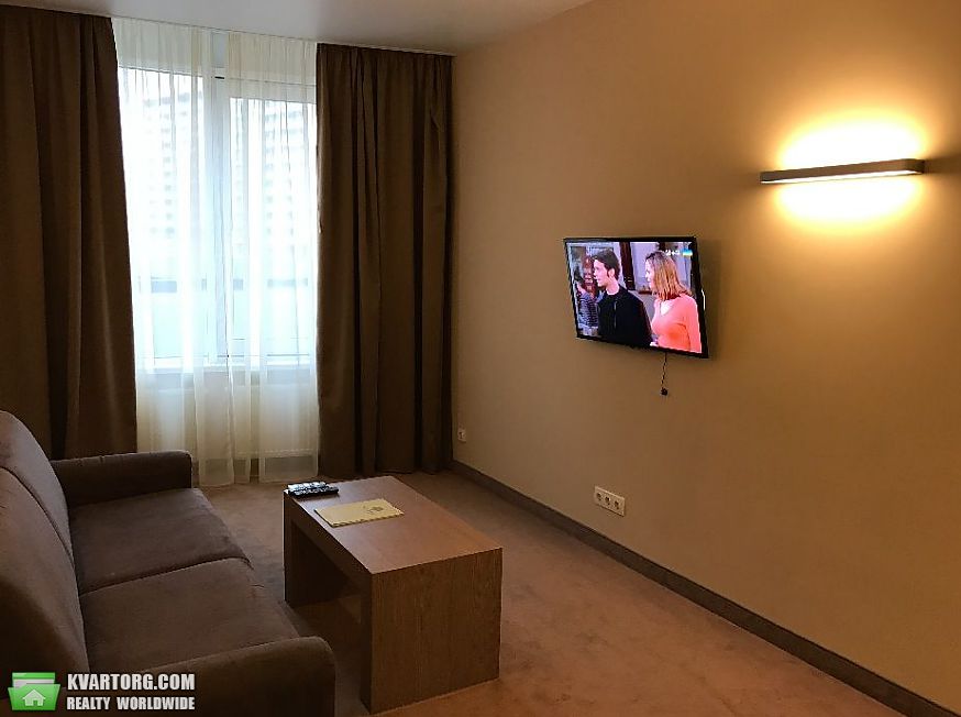 Rent out 2-room apartment. Киев,  Ахматовой — photo 2