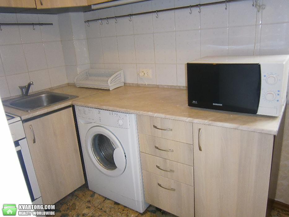 Rent out 2-room apartment. Киев,  Верхний Вал — photo 5