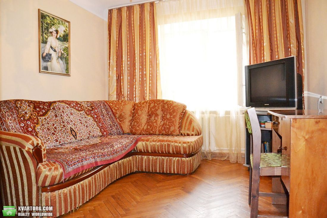 Rent out 2-room apartment. Киев,  Предславинская — photo 4