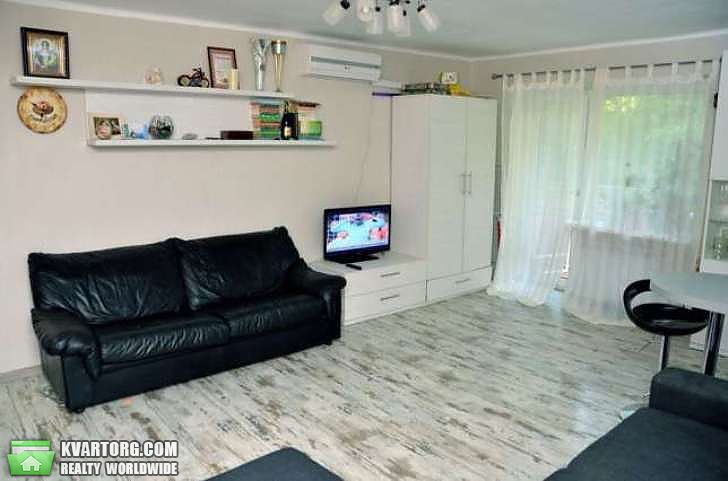 Sell 3-room apartment. Одесса, Кармена — photo 1