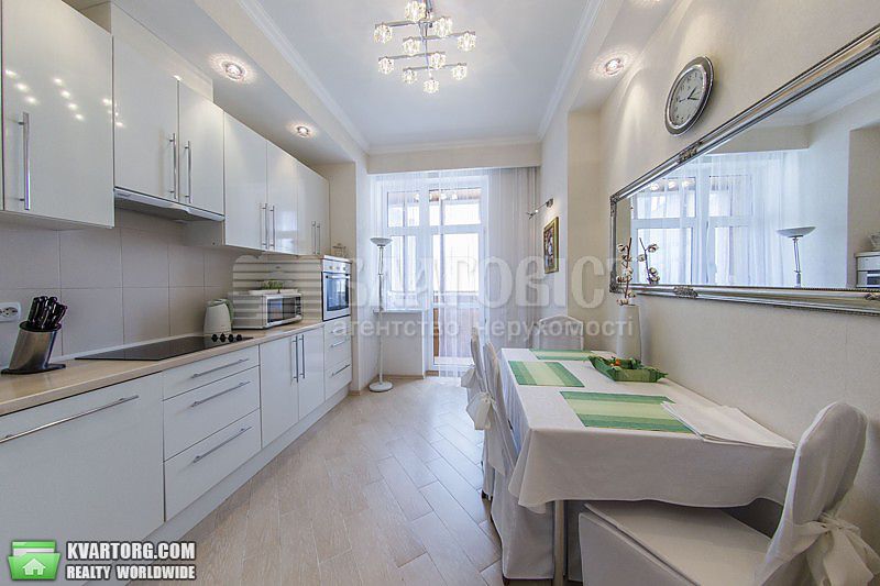 Rent out 2-room apartment. Киев,  Щорса — photo 5