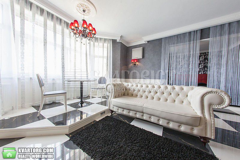 Rent out 2-room apartment. Киев,  Щорса — photo 2