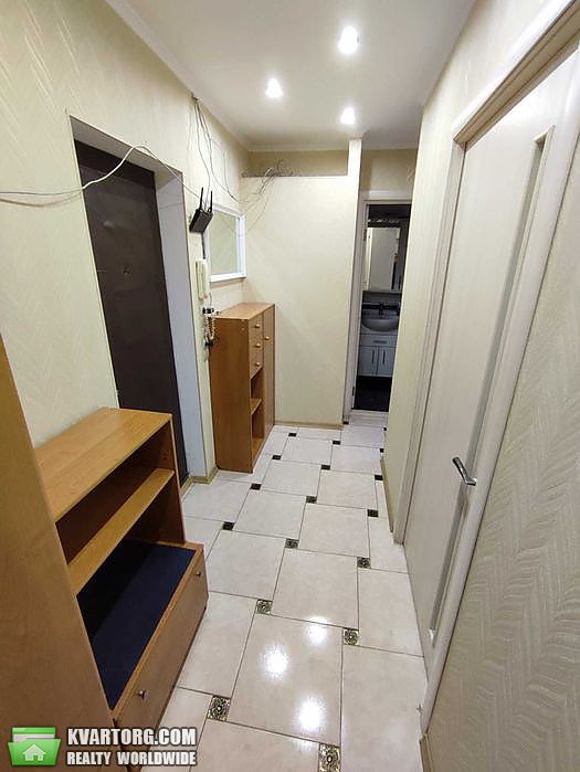 Sell 2-room apartment. Киев,  Лайоша Гавро — photo 2