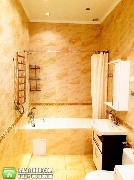 Rent out 2-room apartment. Киев,  Жилянская — photo 6