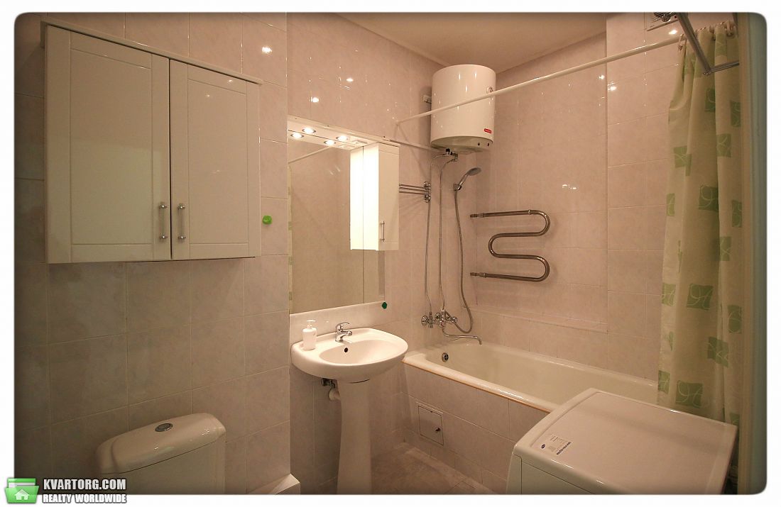 Rent out 2-room apartment. Киев, Крещатик — photo 8