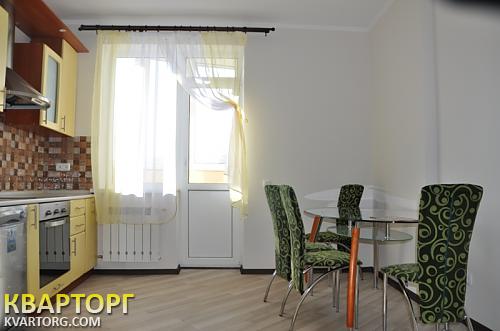 Rent out 2-room apartment. Киев,  Днепровская наб — photo 1