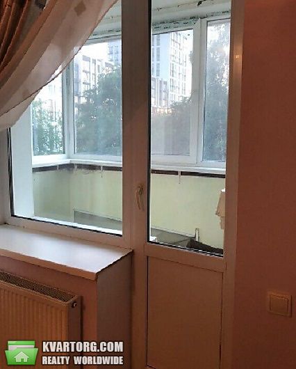 Sell 2-room apartment. Киев,  Салютная — photo 10