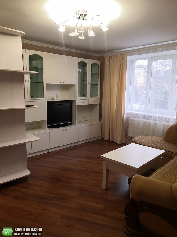 Rent out 2-room apartment. Львов, Пасічна — photo 5