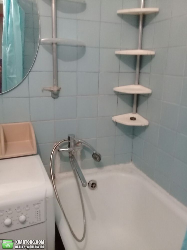 Rent out 2-room apartment. Киев,  Тычины пр — photo 4