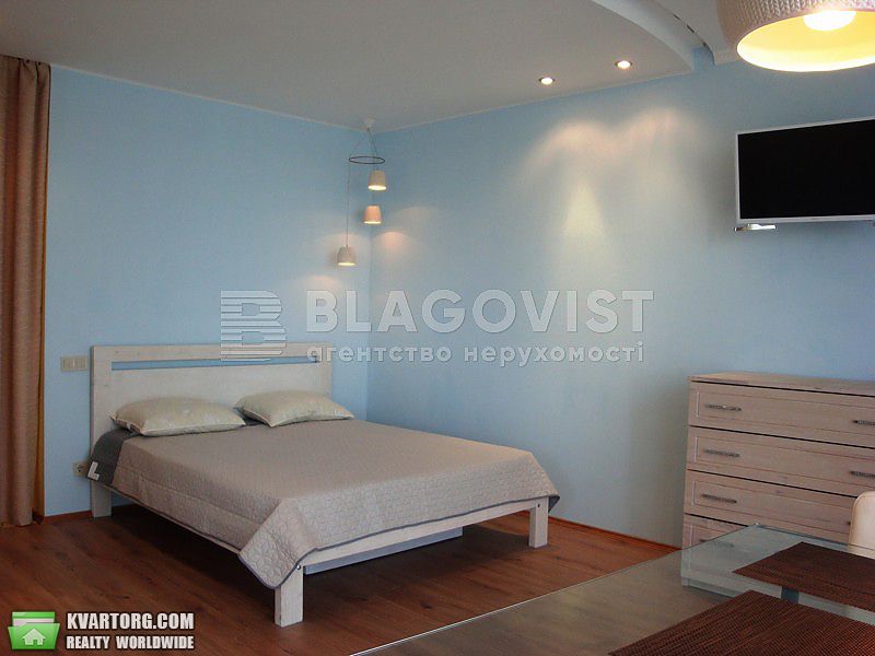 Rent out 1-room apartment. Киев,  Героев Сталинграда пр — photo 4