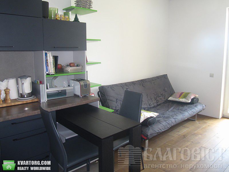 Sell 1-room apartment. Киев,  Дегтяревская — photo 3