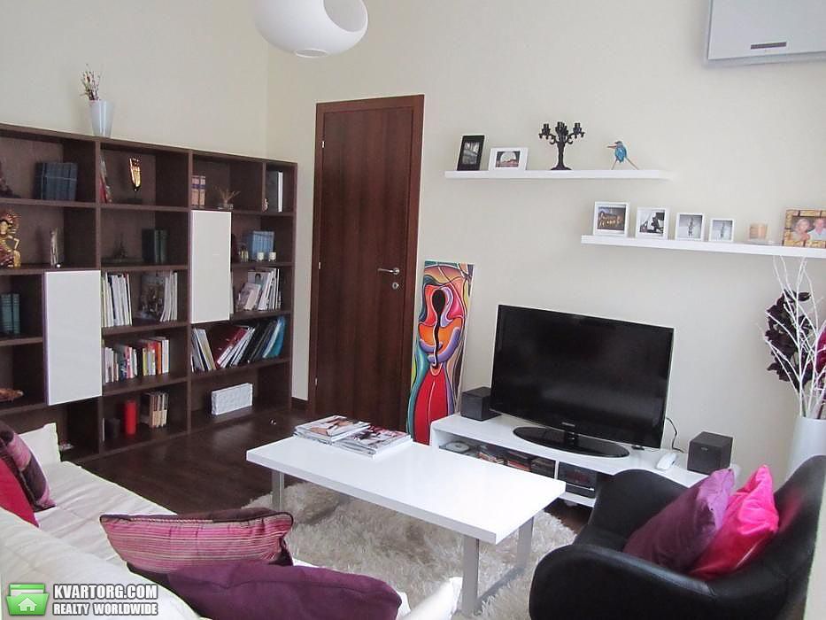 Rent out 2-room apartment. Киев,  Антоновича — photo 1