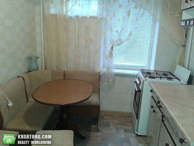 Rent out 2-room apartment. Киев, Хоривая — photo 6