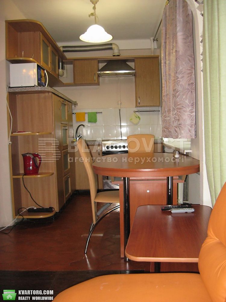 Sell 2-room apartment. Киев,  Жилянская — photo 3