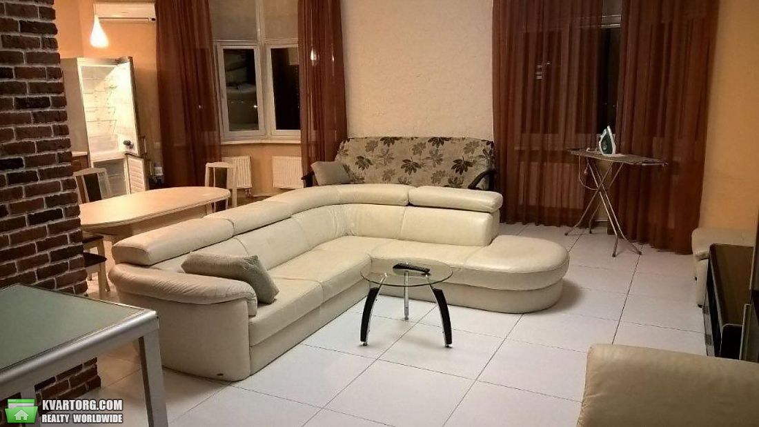 Rent out 3-room apartment. Киев,  Коперника — photo 1