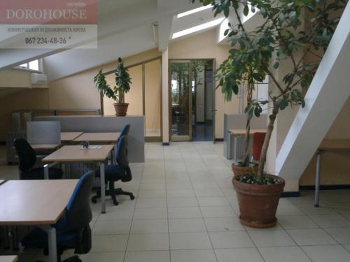 Rent out office. Киев, Константиновская — photo 1