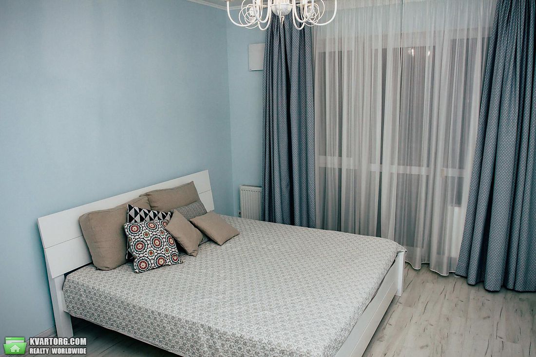 Sell 2-room apartment. Киев,  Метрологическая — photo 9